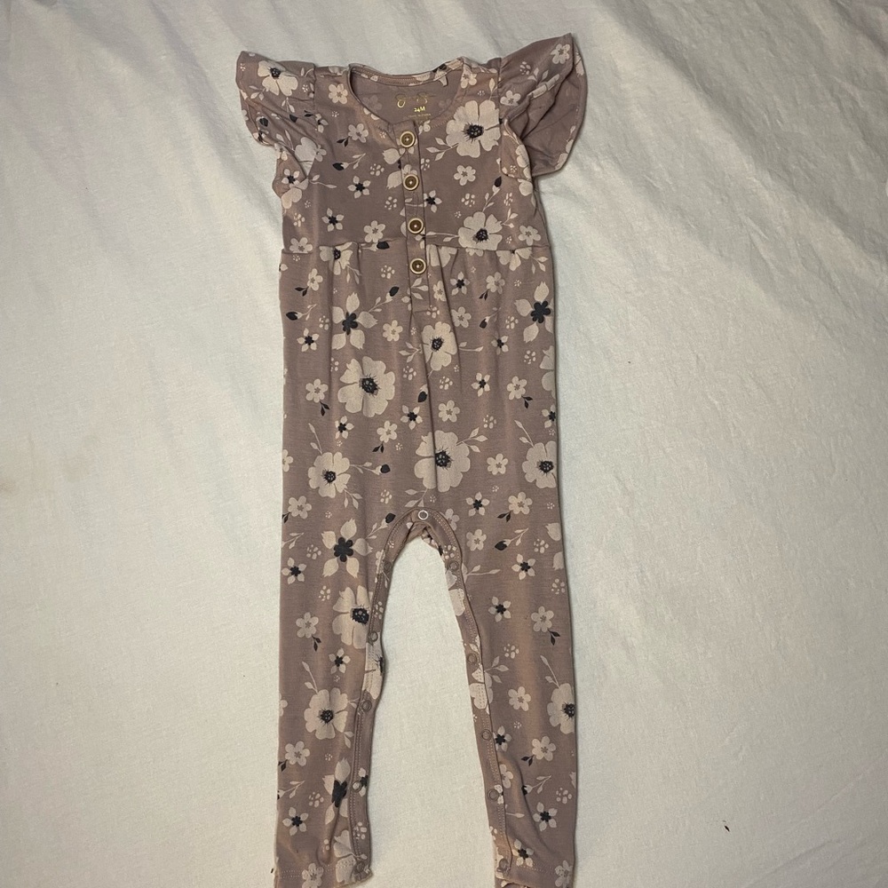 Jumpsuit - Picture 4 of 5